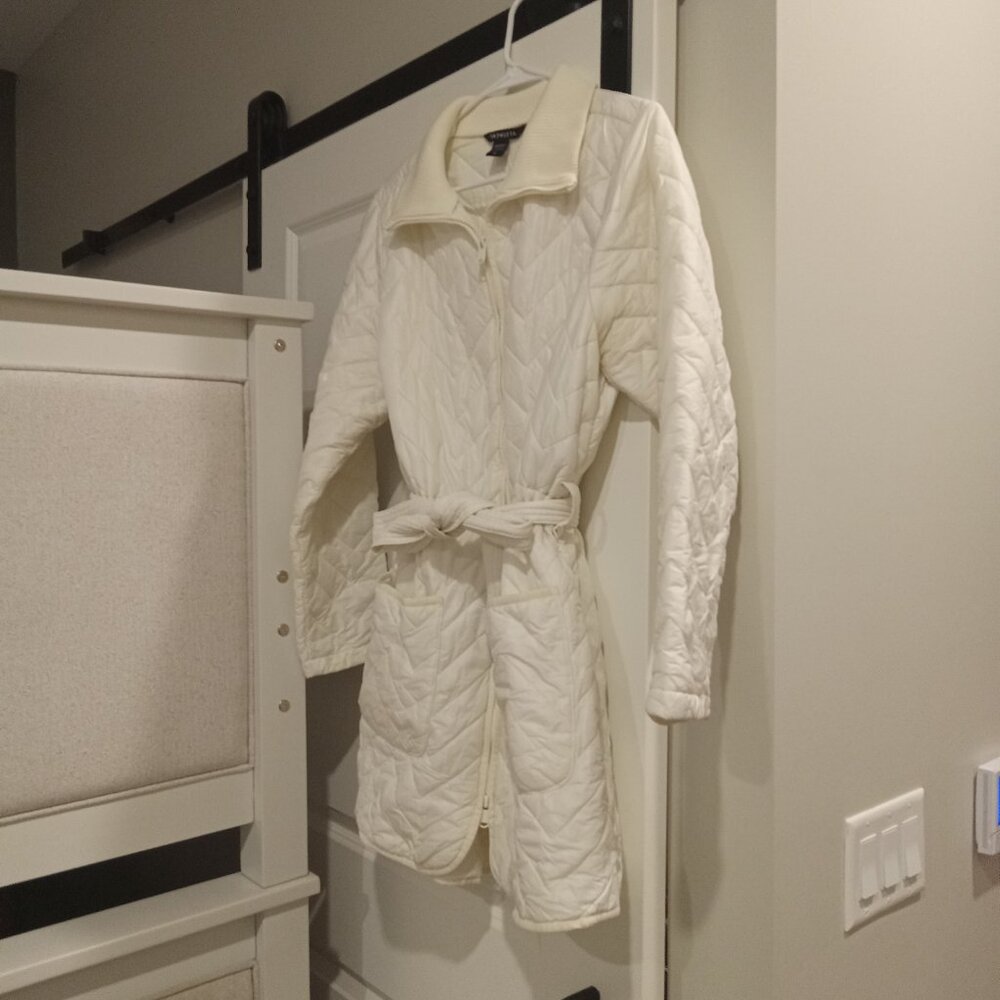 GREAT Pearly White Quilted Athleta Jacket